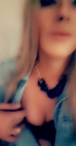 Snapchat-1837945747.mp4