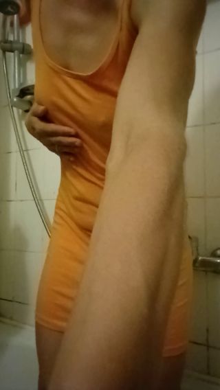 VID_20220818_045356.mp4