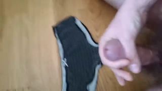 45721067e87b28504e7d44118163c132.mp4