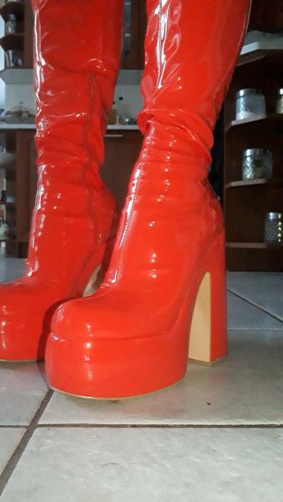 TINA07CROS