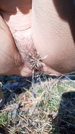 😈