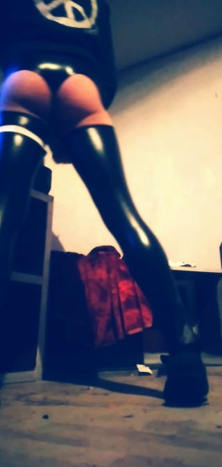 20251214_020205~3.mp4