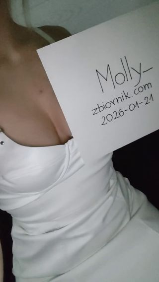Molly_